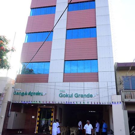 Hotel Gokulgrande Erode Buitenkant foto