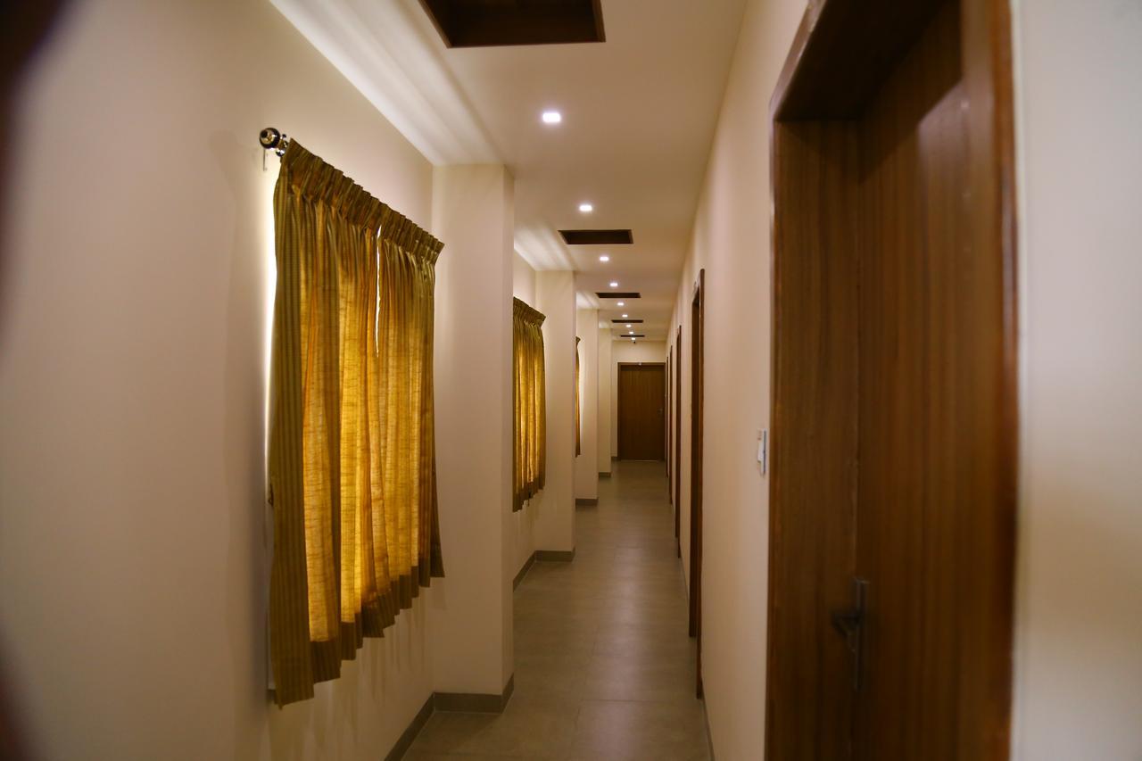 Hotel Gokulgrande Erode Buitenkant foto